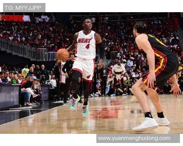 季后赛激战湖人对决热火精彩直播全程回顾与分析