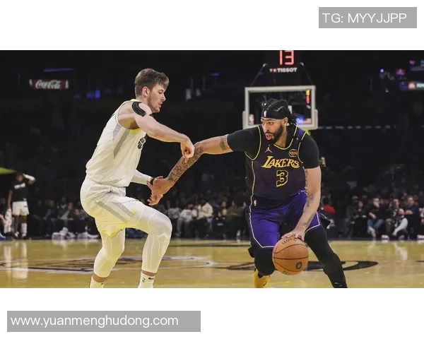 湖人对阵爵士精彩文字直播全程回顾与赛况分析